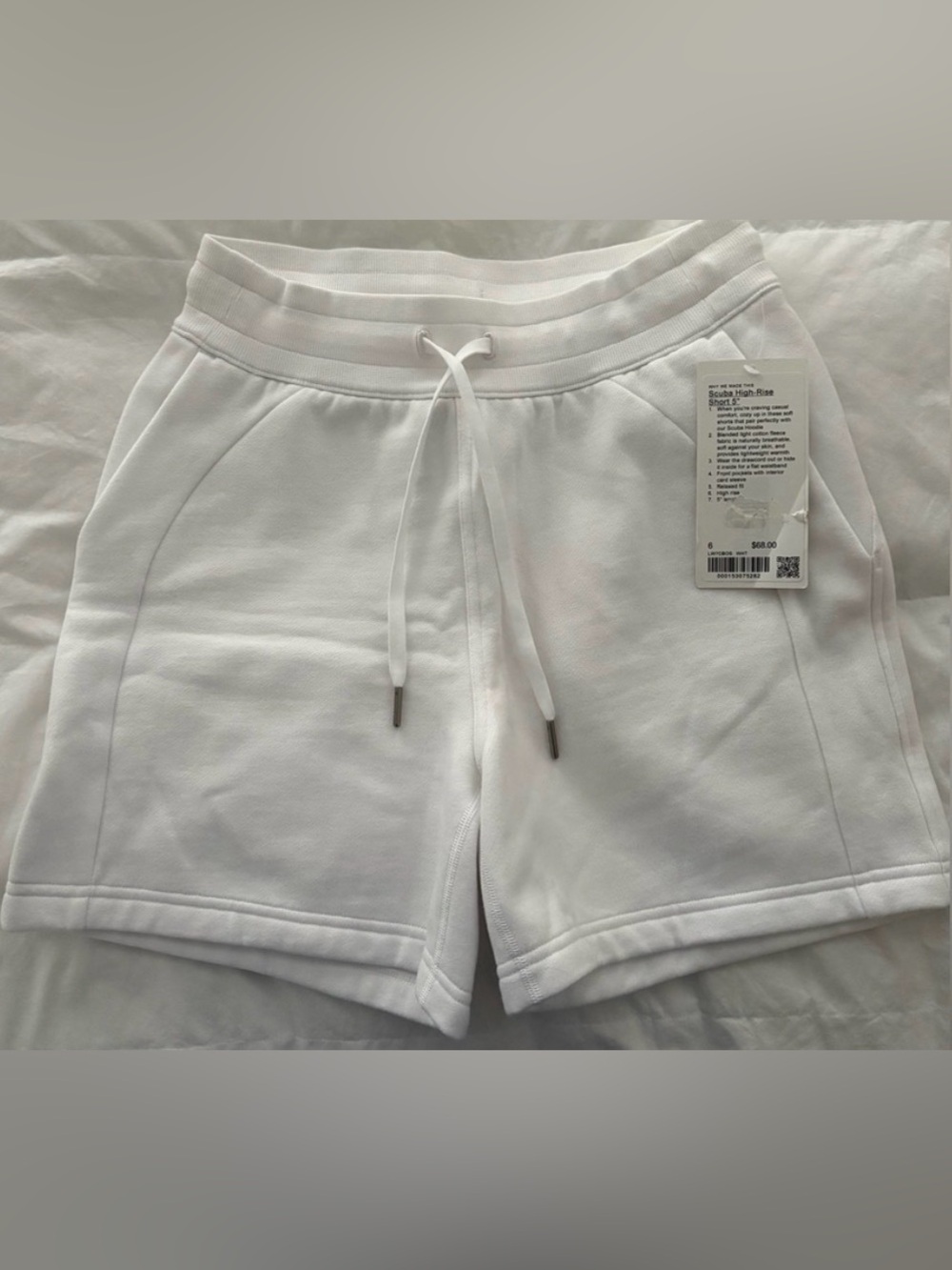 Lululemon Scuba High-Rise Short 5"